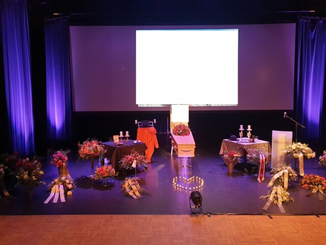 uitvaart-podium-20230627121120